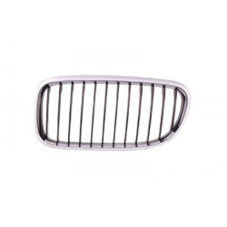 Grille de calandre chrome noir côté chauffeur