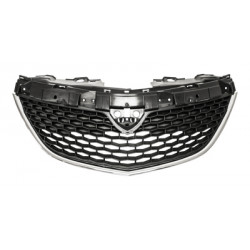 Grille de calandre noir avec moulure chrome