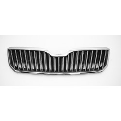 Calandre noire avec cadre chrome et moulure chrome