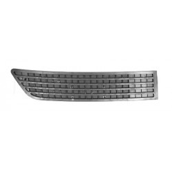 Grille de prise d'air de capot côté chauffeur