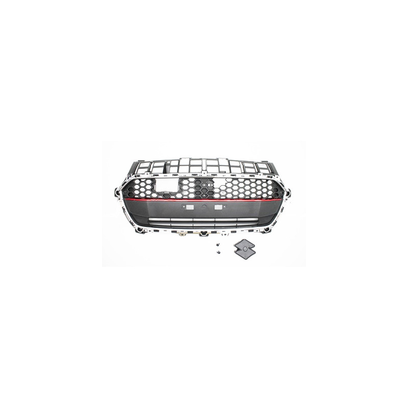 Grille de calandre noir avec moulure rouge et cadre chrome Grille de calandre noir avec moulure rouge et cadre chrome