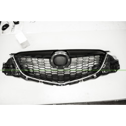 Grille de calandre noir avec moulure chrome