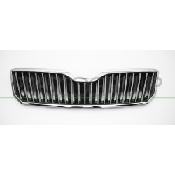 Calandre noire avec cadre chrome et moulure chrome