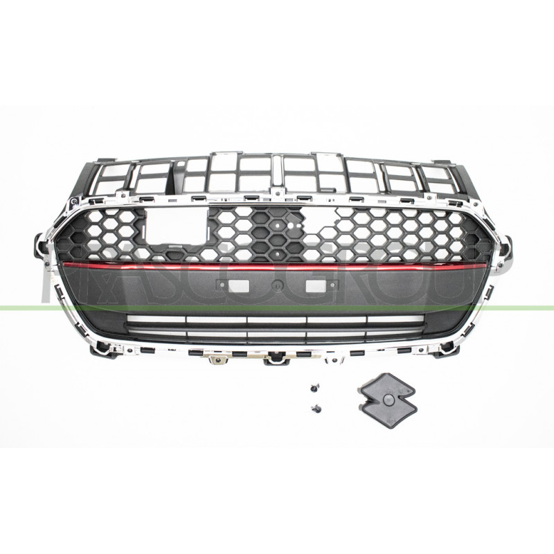 Grille de calandre noir avec moulure rouge et cadre chrome Grille de calandre noir avec moulure rouge et cadre chrome