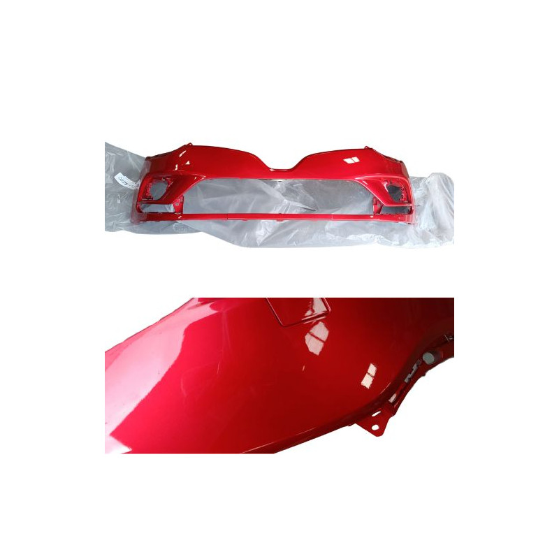 Pare-chocs avant peint en rouge Pare-chocs avant peint en rouge