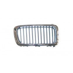 Grille de calandre chrome noir côté chauffeur